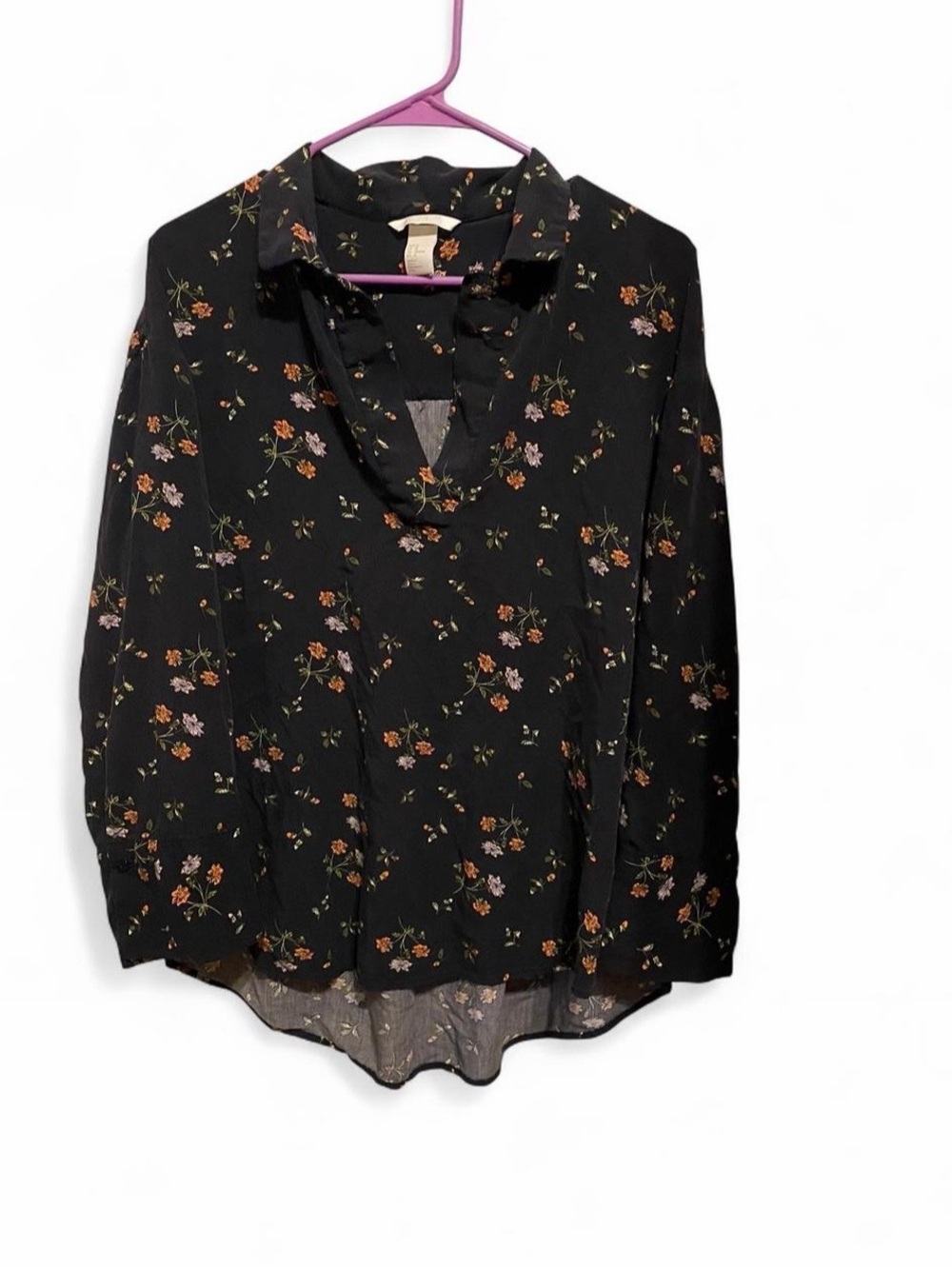 H&M Black Floral Long-Sleeve V-Neck Blouse